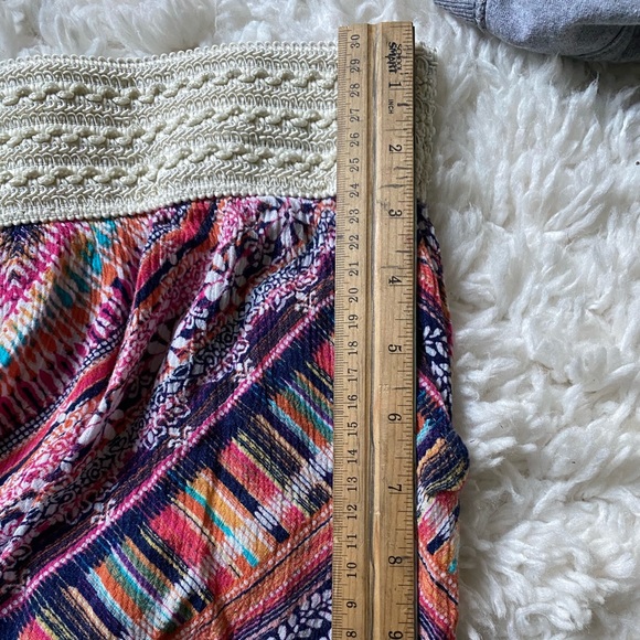 Patterned Shorts - Picture 5 of 9